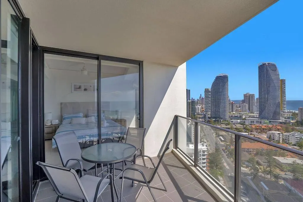 Stunning 2Br2B Spectacular Ocean Views Daire Gold Coast Avustralya